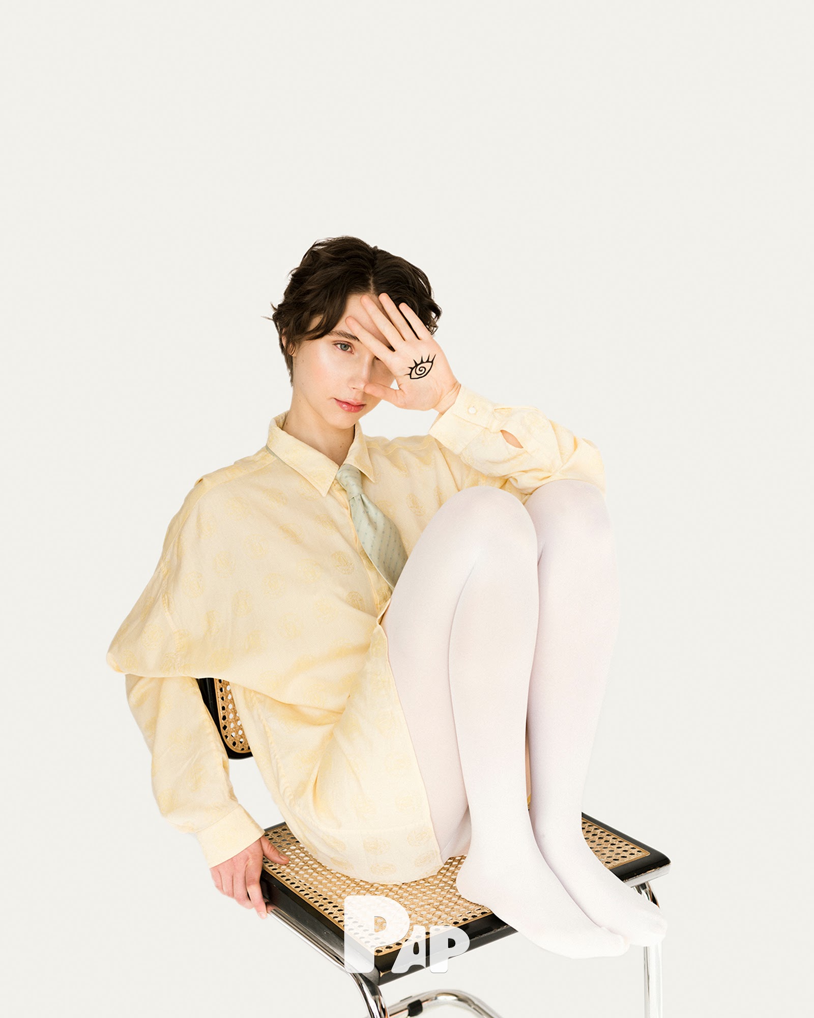I KEEP MY EYES ON YOU — Look 5