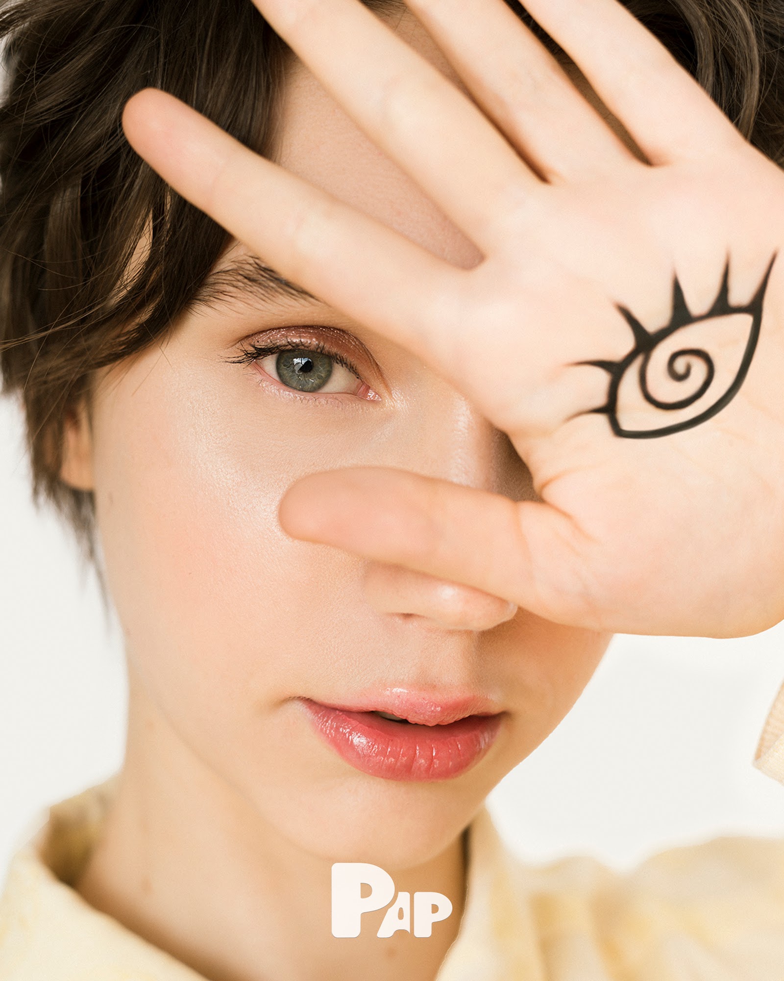 I KEEP MY EYES ON YOU — Look 6