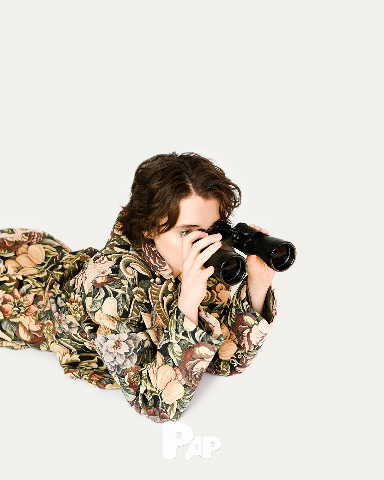 I KEEP MY EYES ON YOU — Look 11