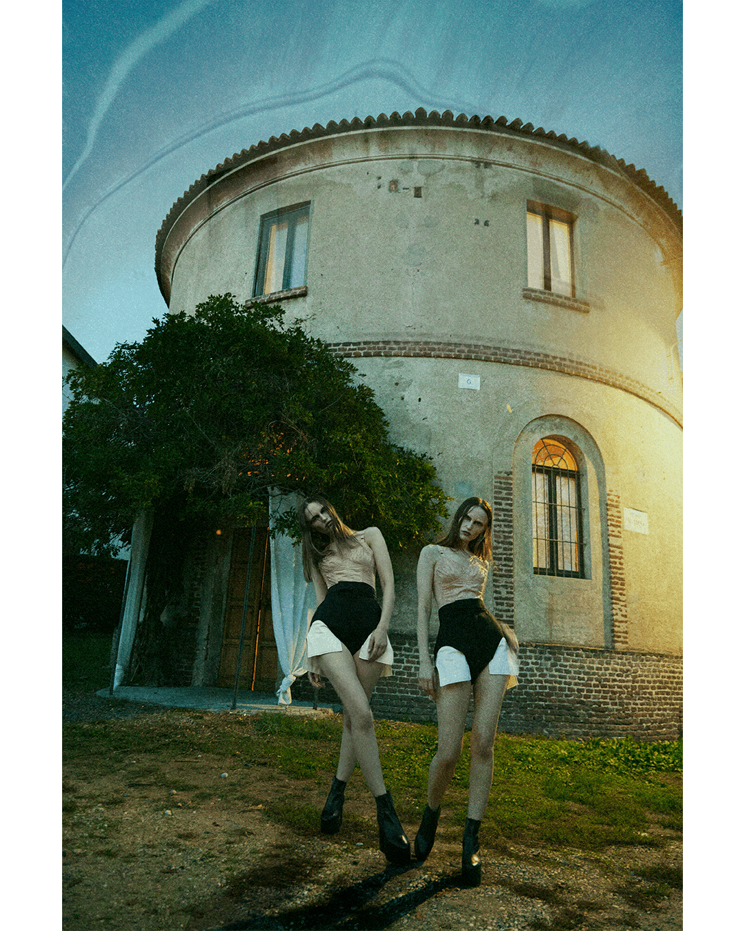 Dichotomy — Look 2