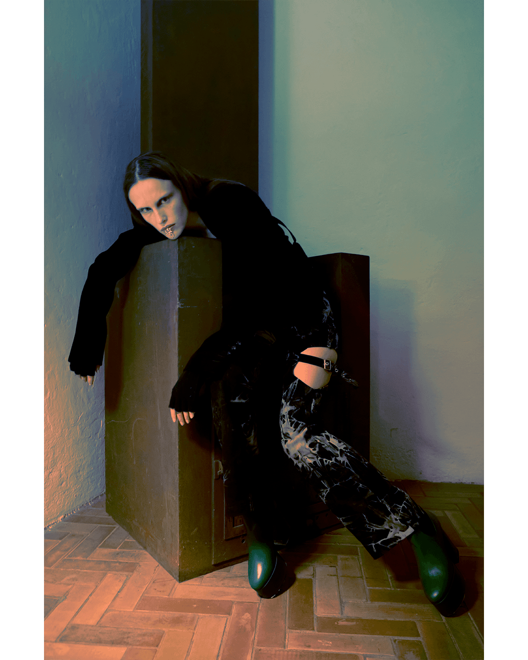 Dichotomy — Look 19