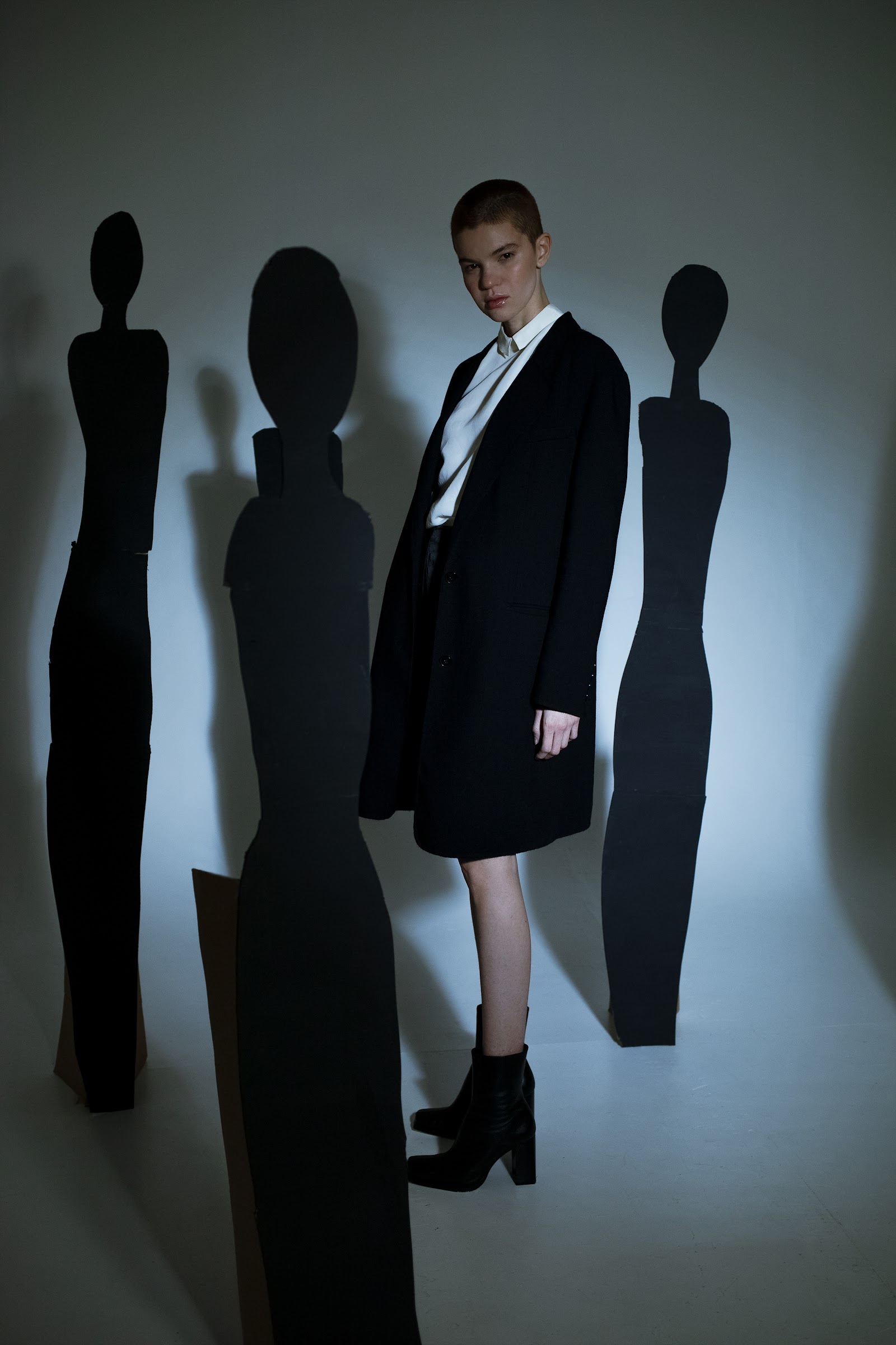 TALL FIGURE — Look 2