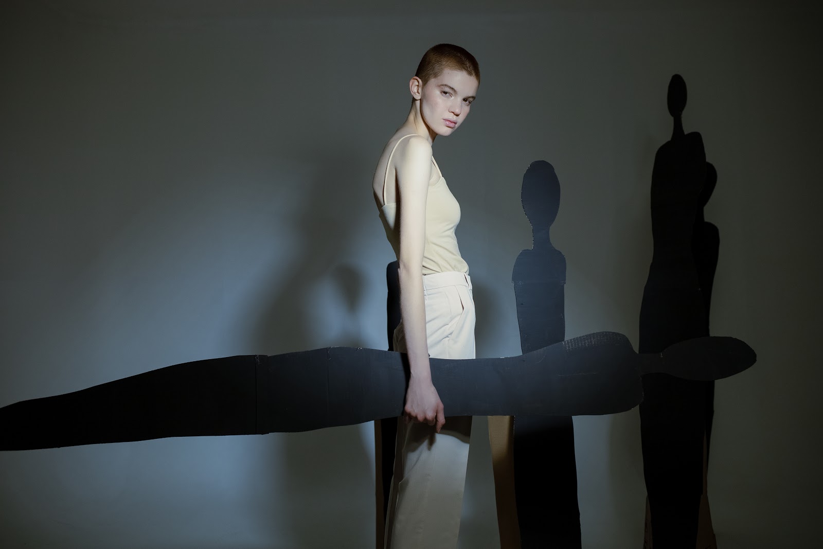 TALL FIGURE — Look 12