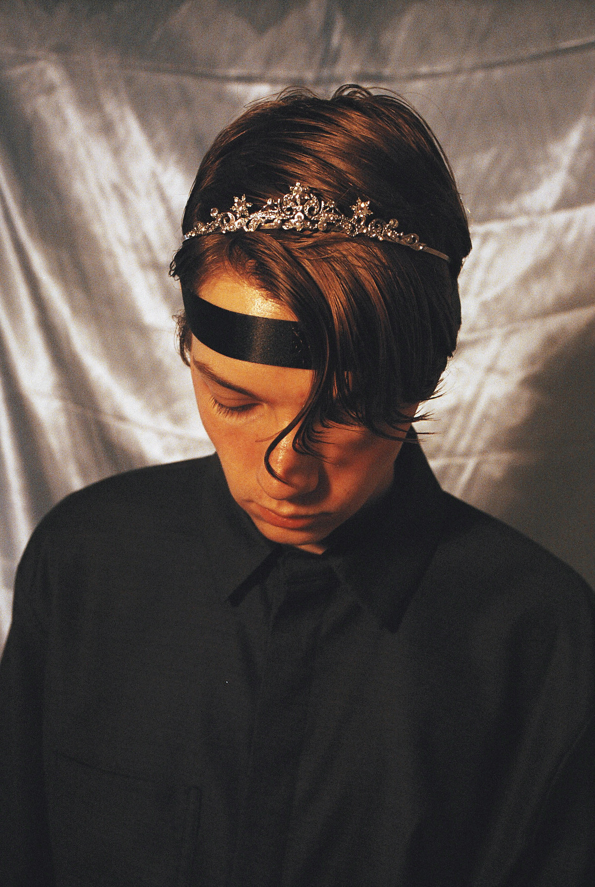THE LONELY BOY — Look 9