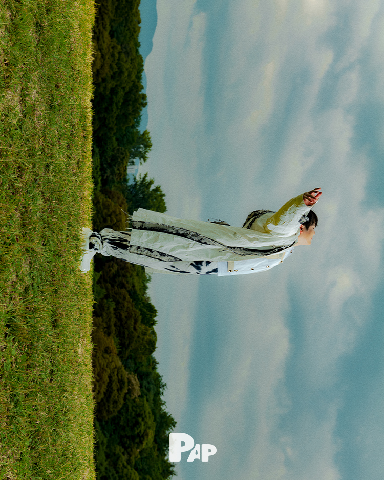 A DREAM OF WINGS — Look 7