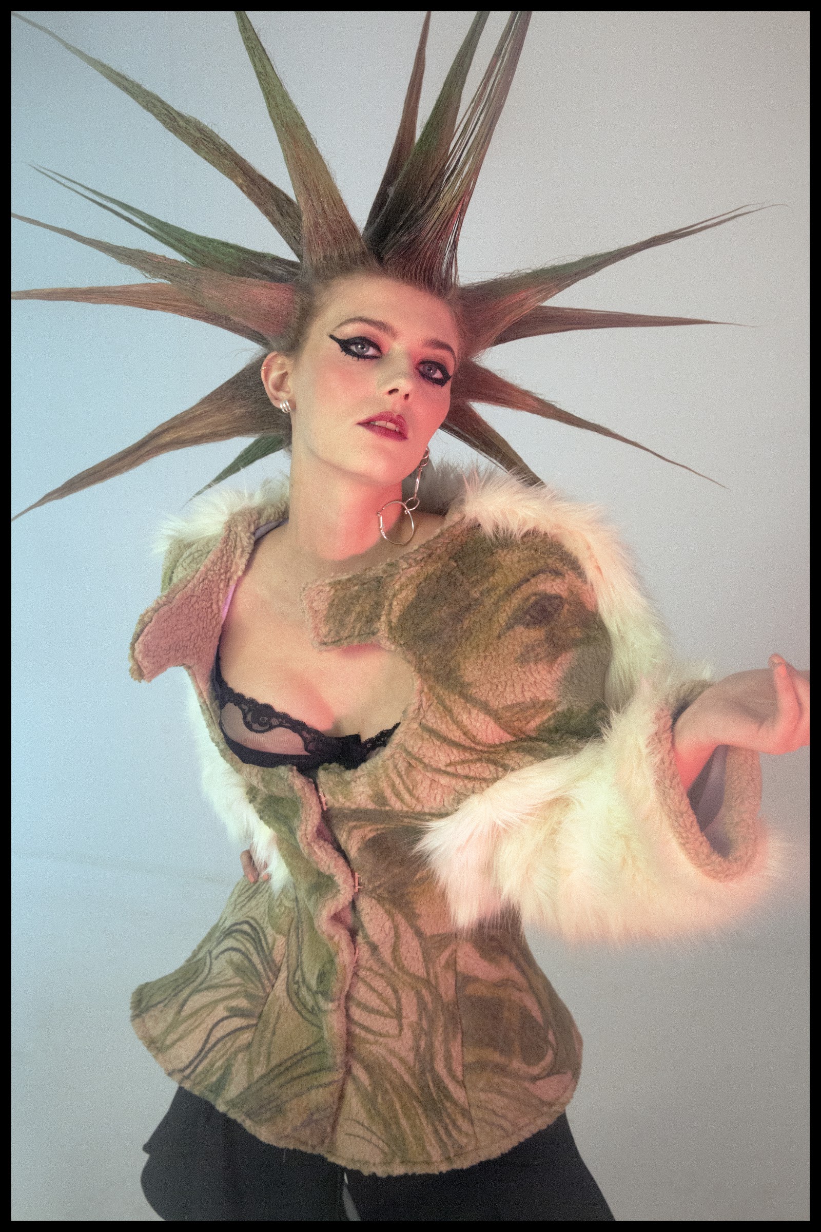 FAMILY PUNK — Look 13