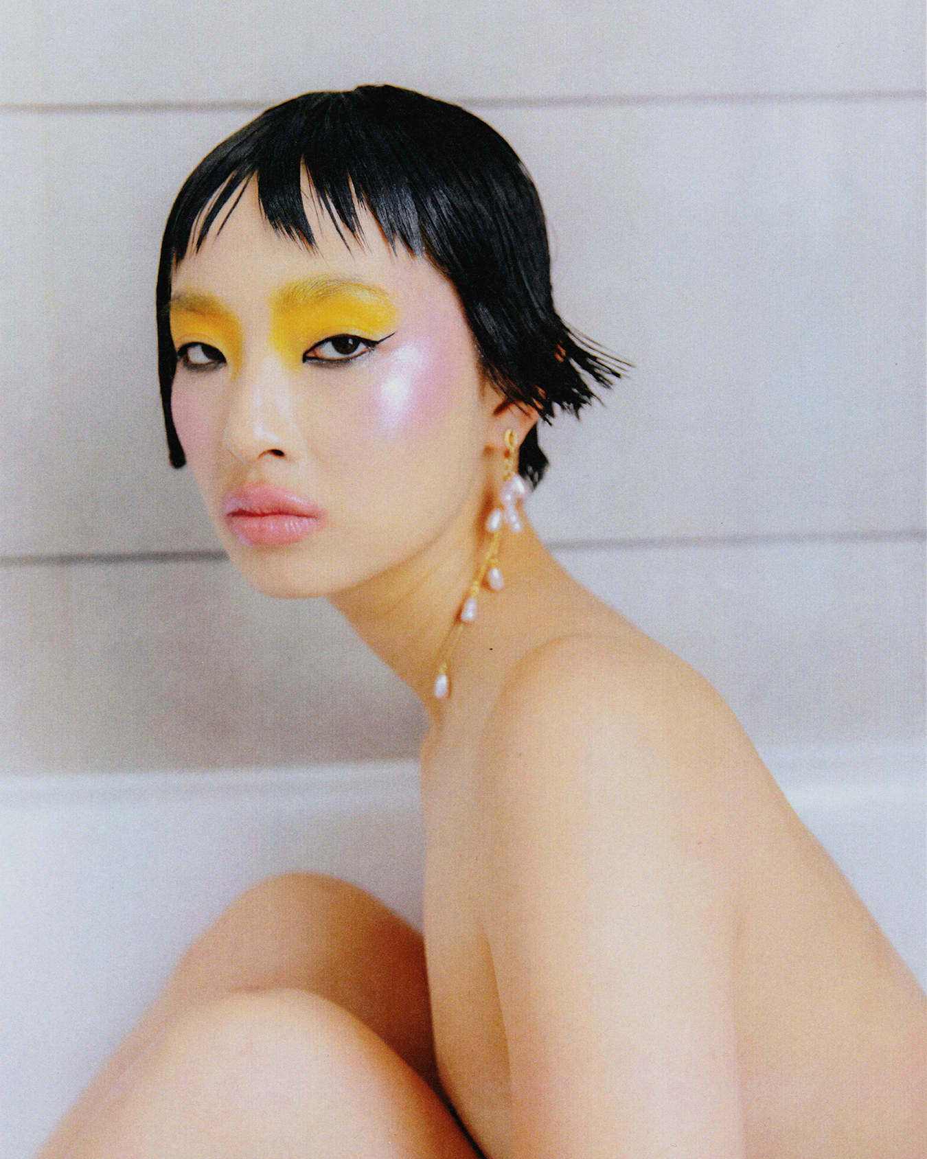 BATHTUB PARADIGM — Look 5