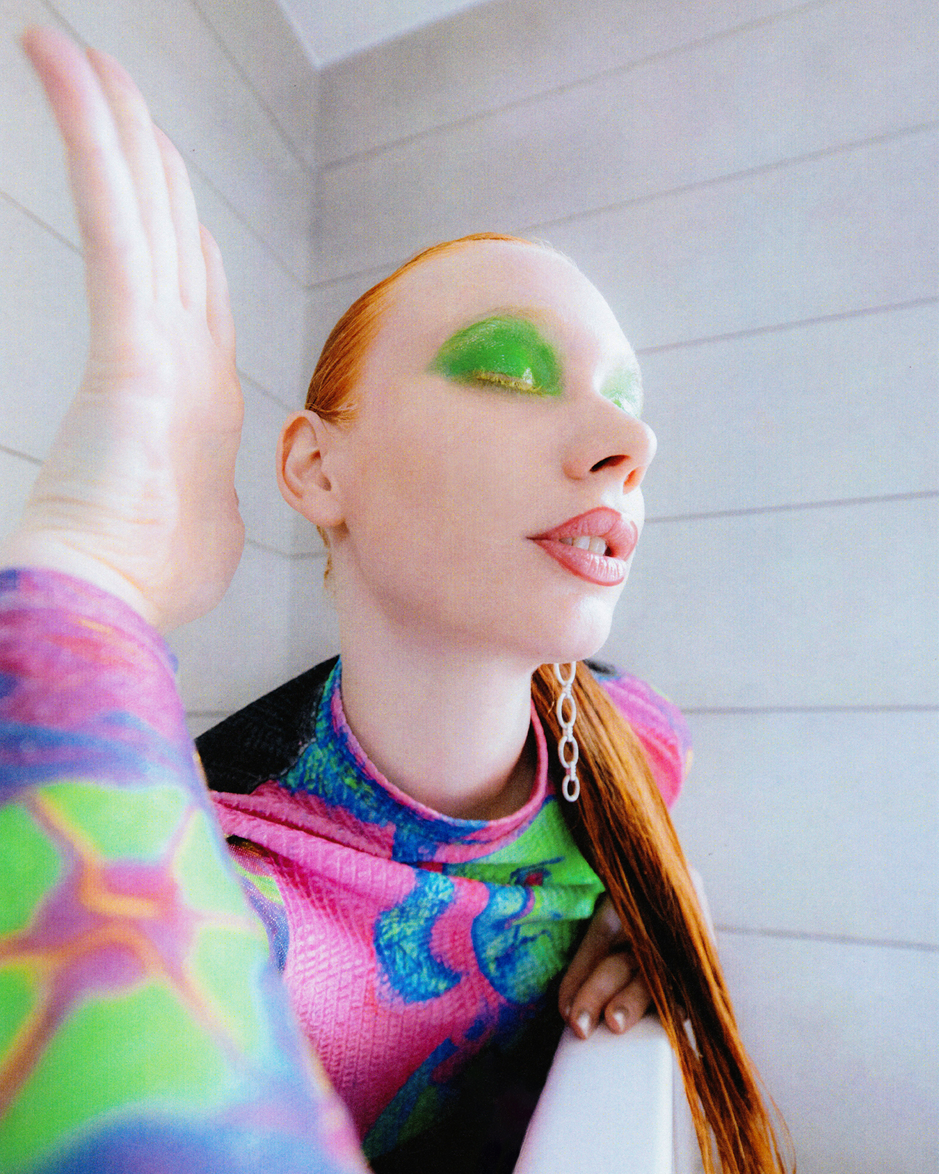 BATHTUB PARADIGM — Look 16