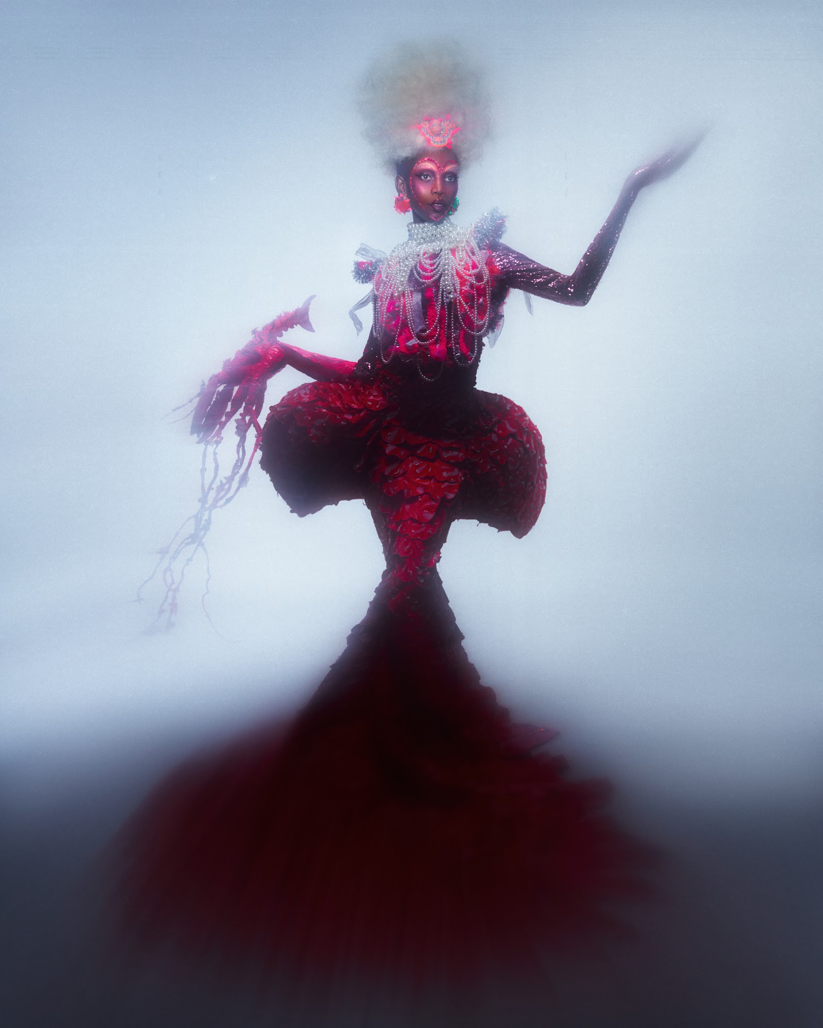 ANARCHY IN VERSAILLES — Look 15