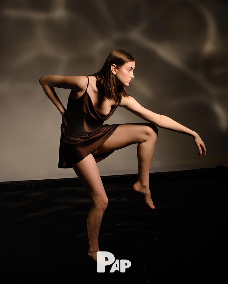 GOLDEN CATCH — Look 5