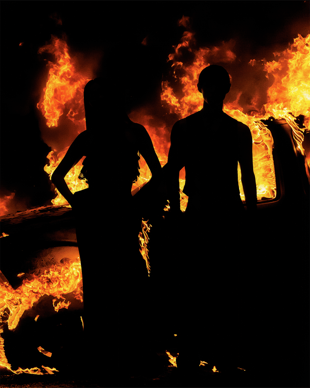 Burn out of control — Look 3