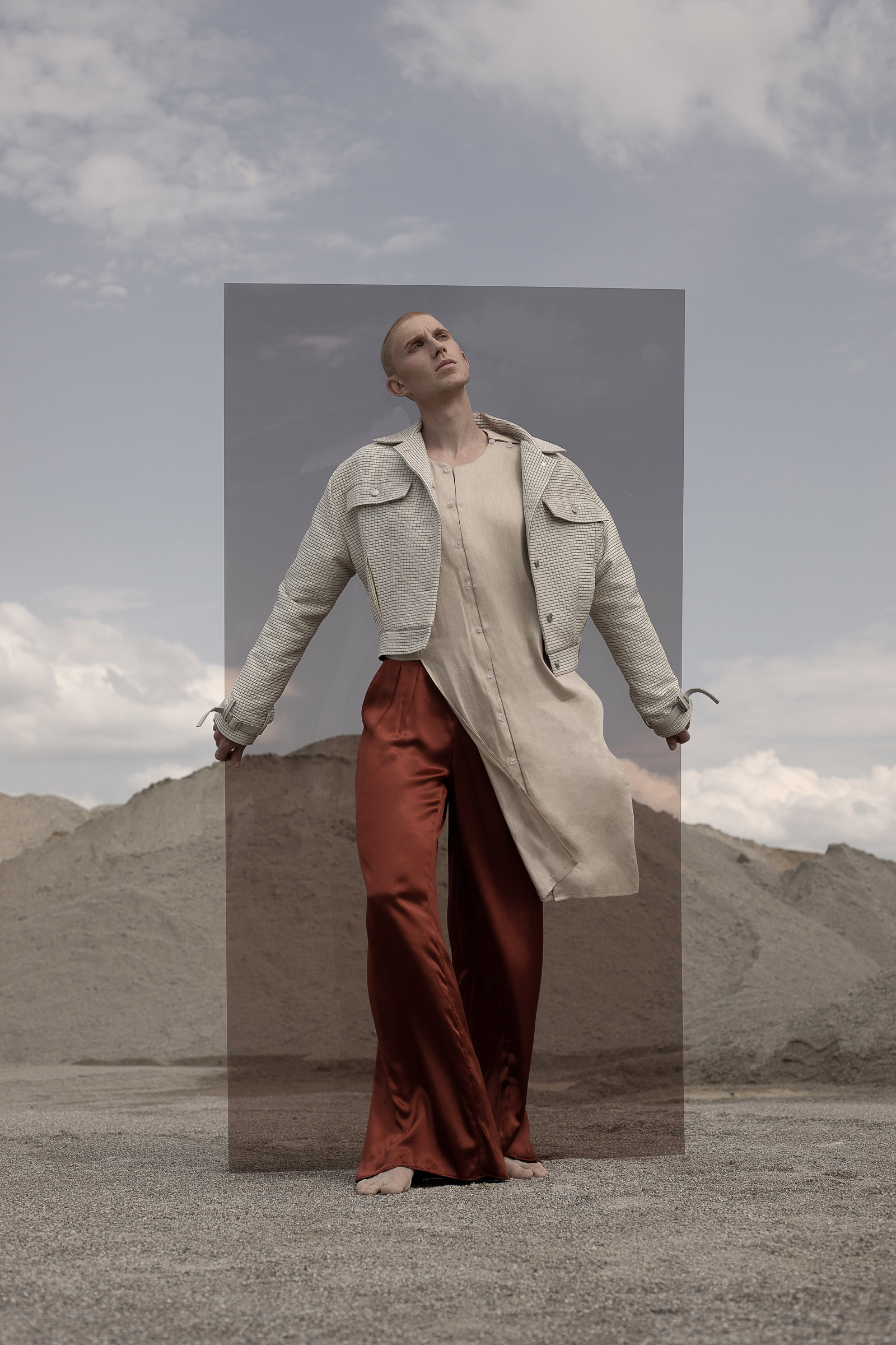 THE SEEKER — Look 5