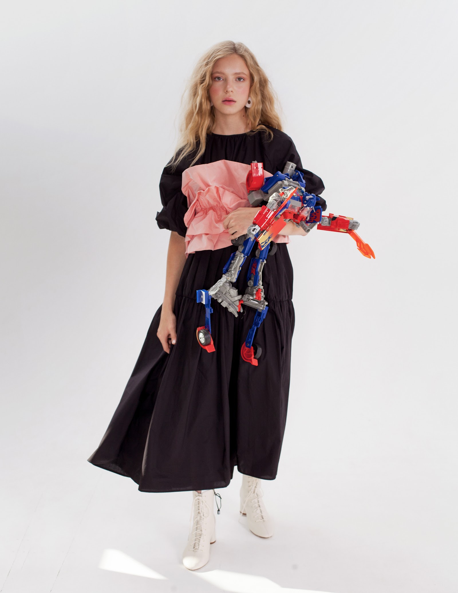 PLAY WITH ME — Look 2
