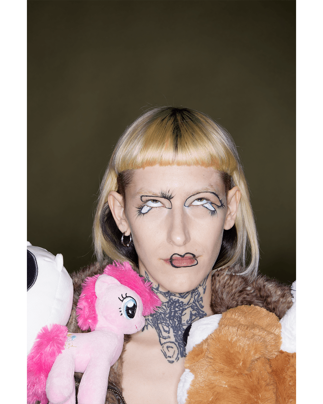 IN SALLY’S PLAYGROUND — Look 3