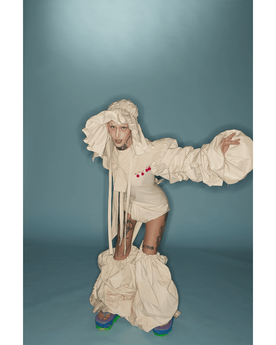 IN SALLY’S PLAYGROUND — Look 7