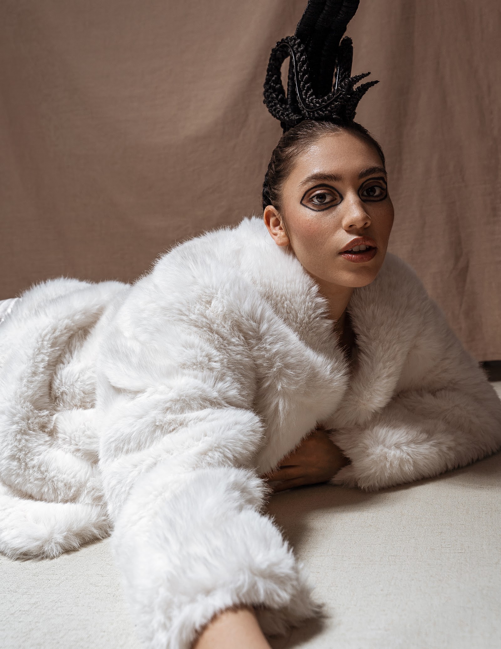 HAUTE COIFFURE — Look 15