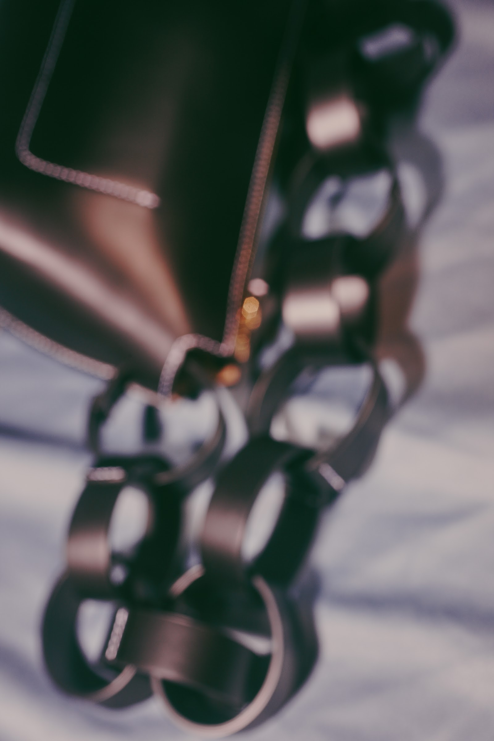 COME CLOSER — Look 4