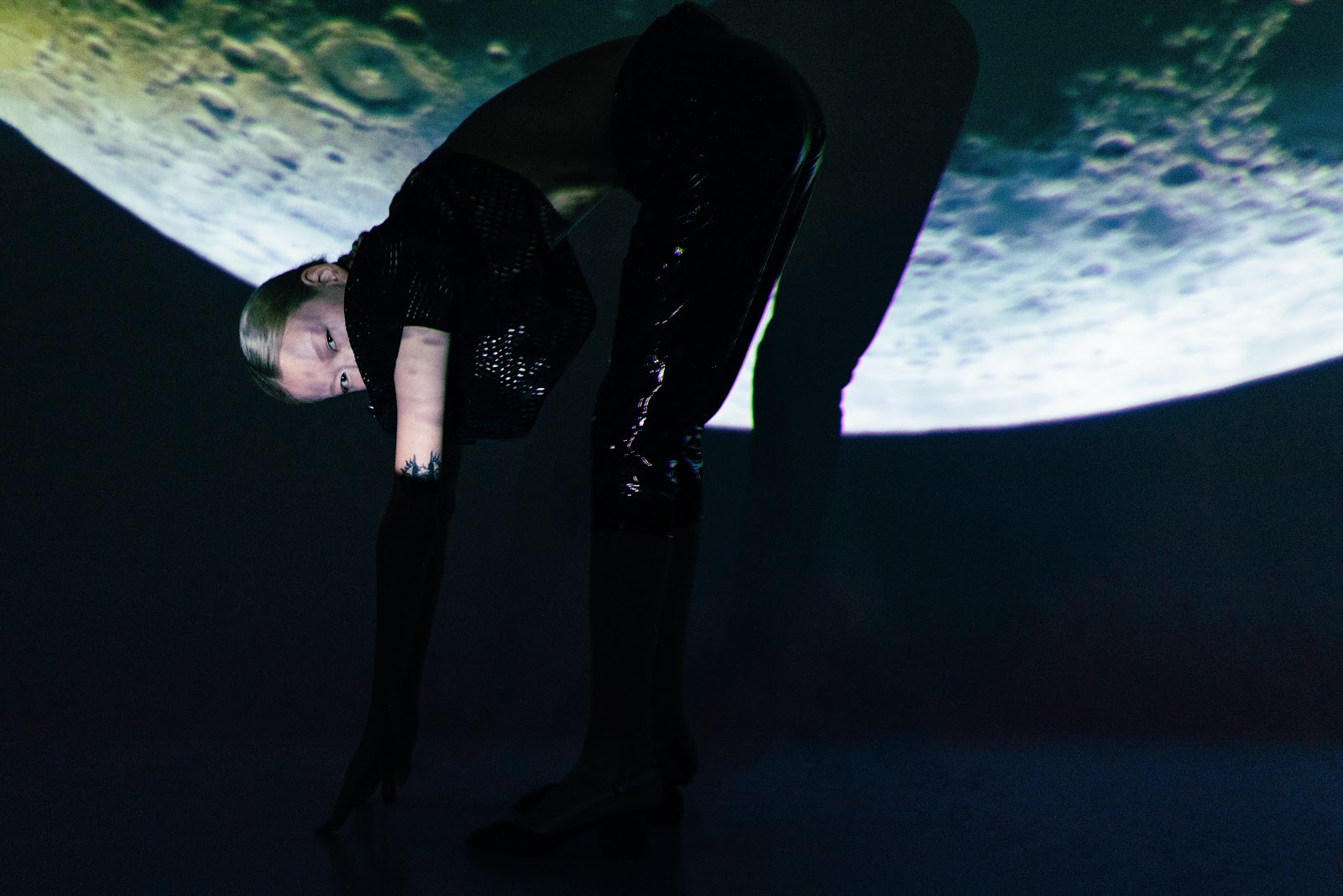 GALAXY STRANGER — Look 4