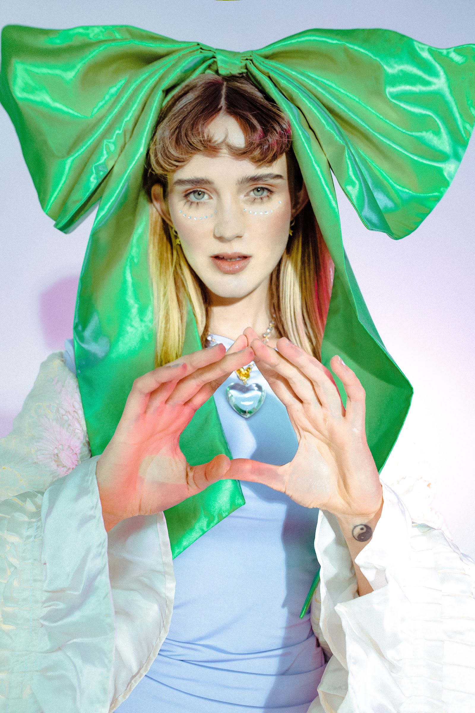 HEART OF GLASS — Look 4