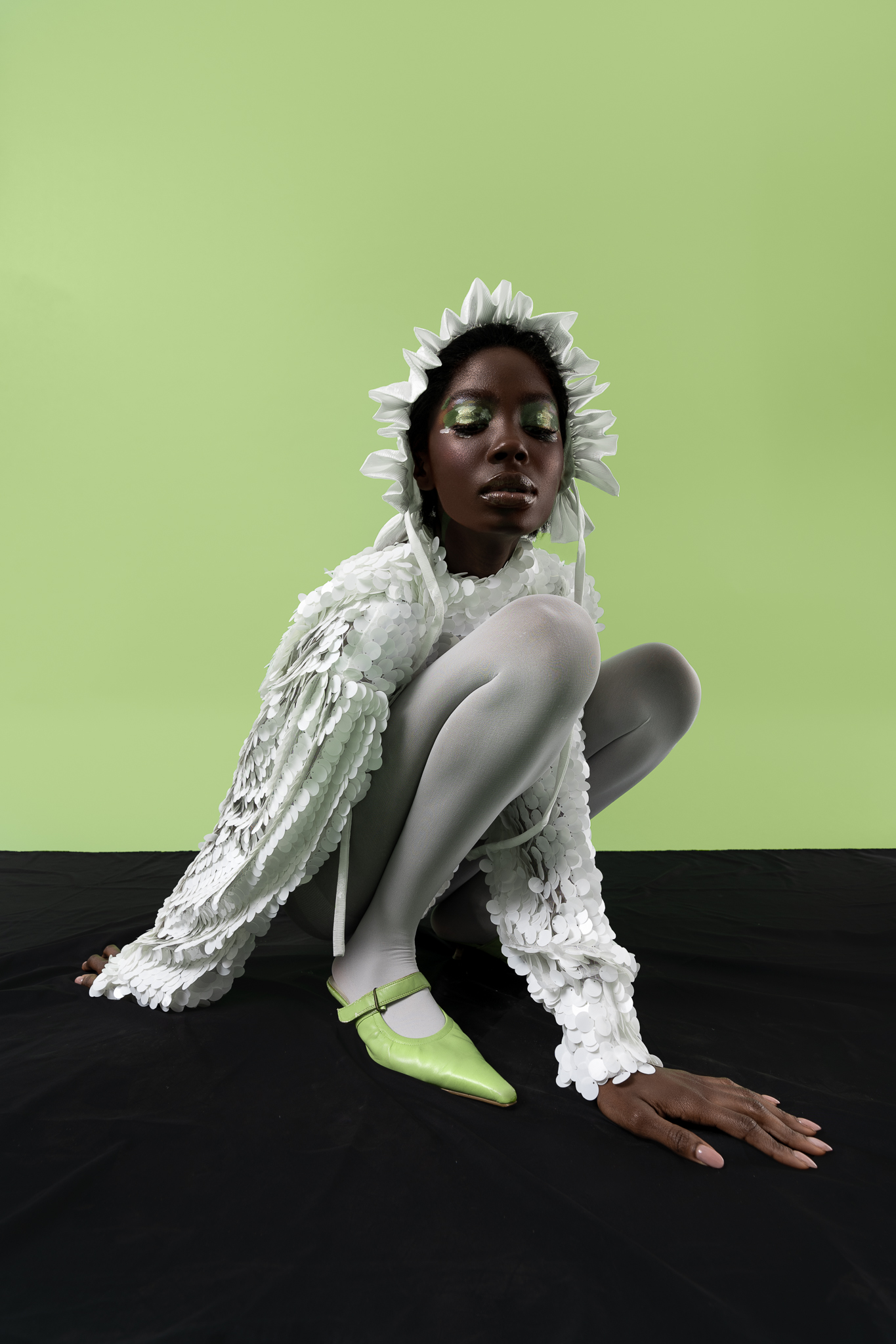 BOLD MOVE — Look 11