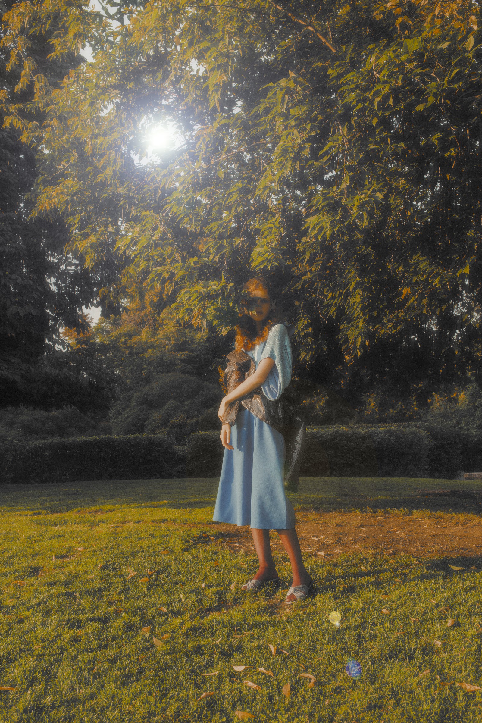 OUTSIDE — Look 6