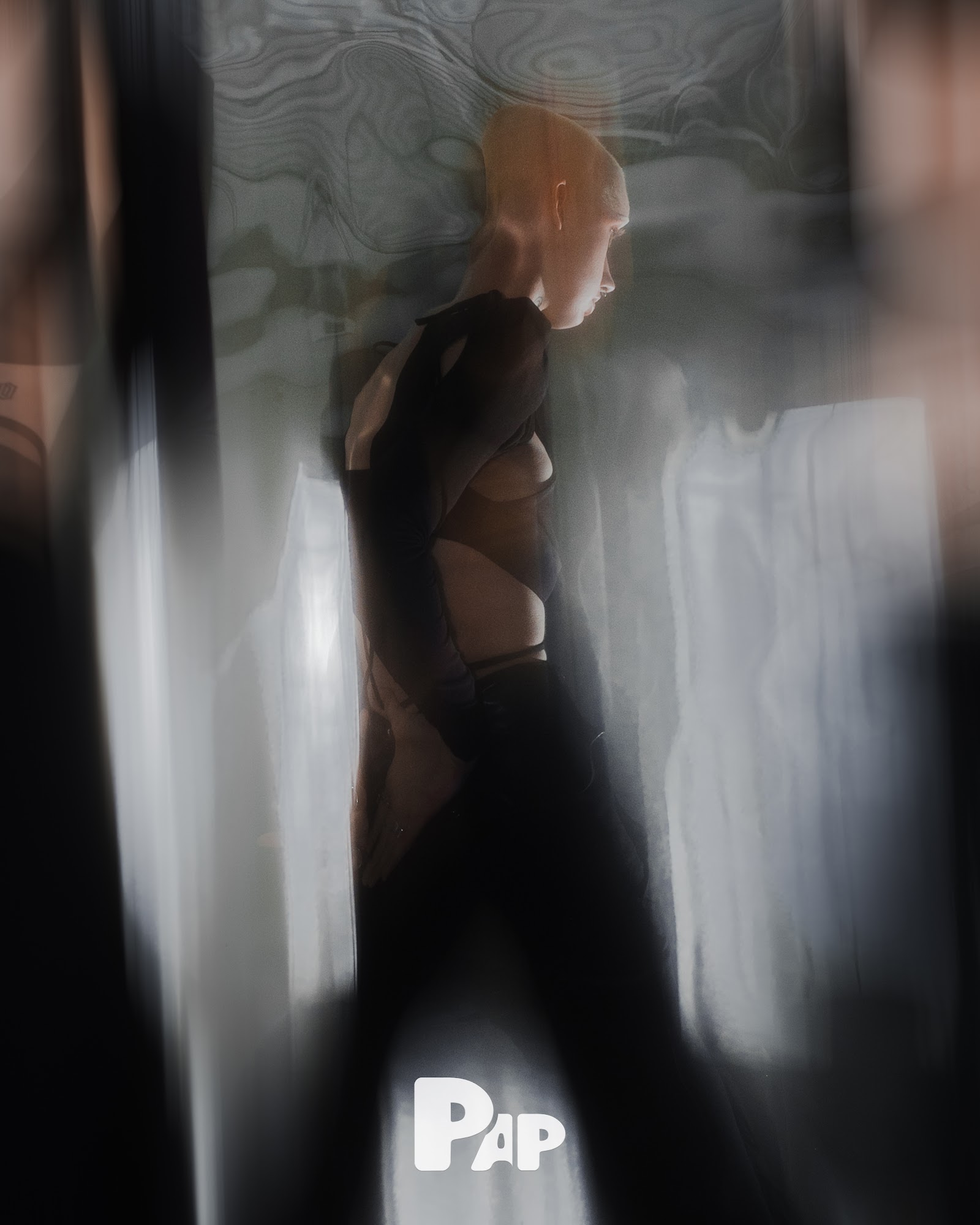 CRUDE PLASTIC — Look 20