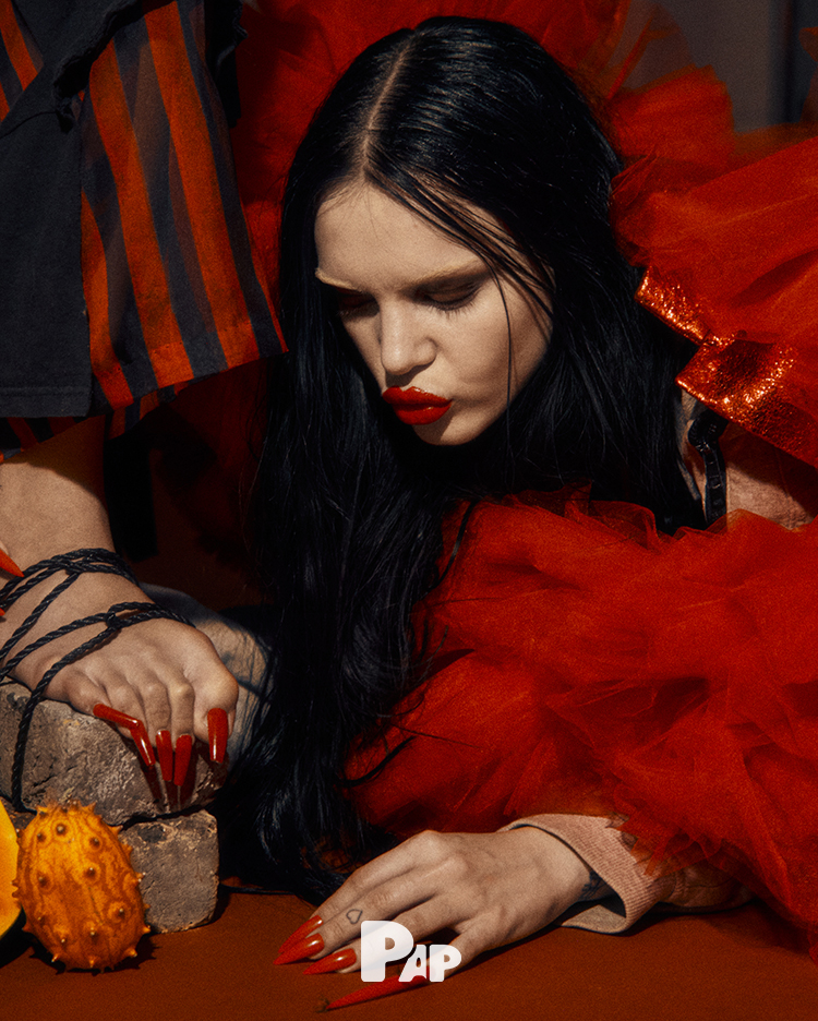 LUST AND VICE — Look 16