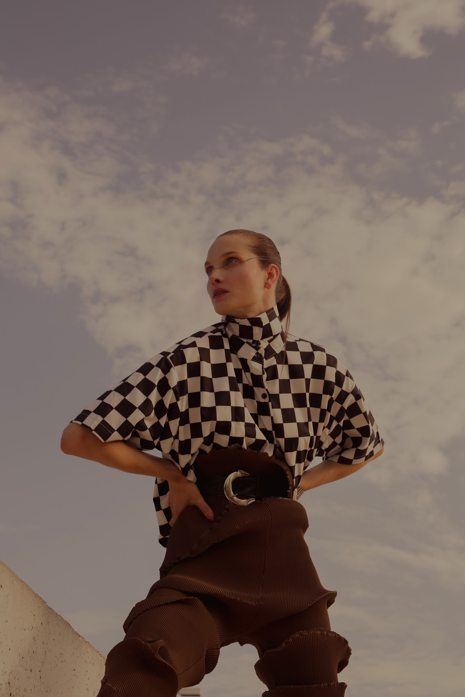 SIMULTANEOUS VISIONS — Look 9