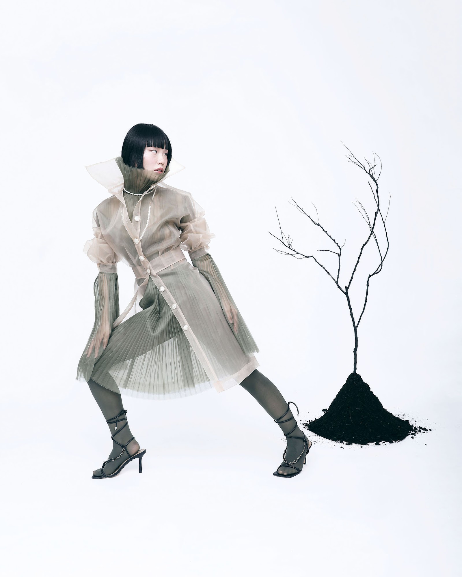 IN MY EDEN — Look 1