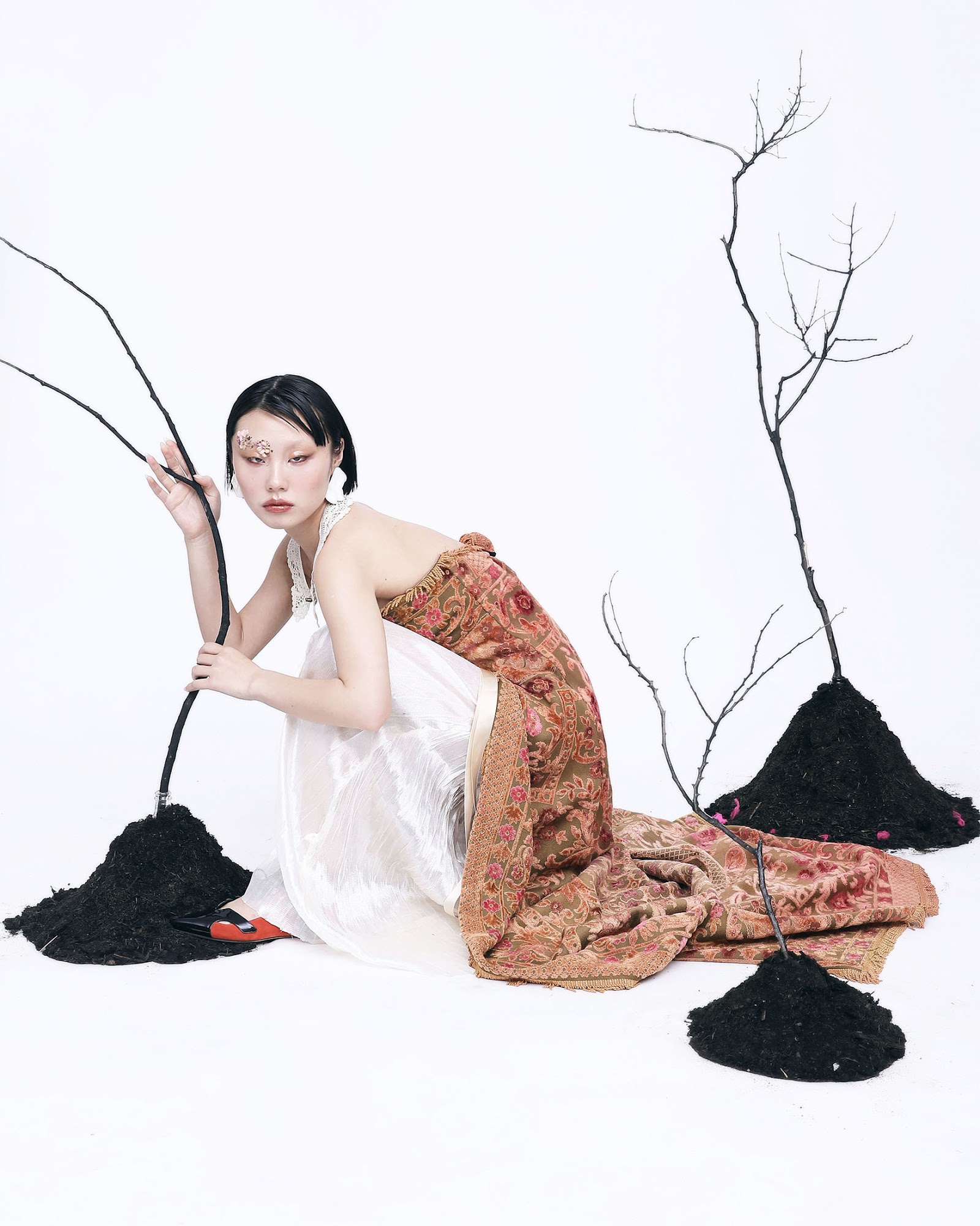 IN MY EDEN — Look 10