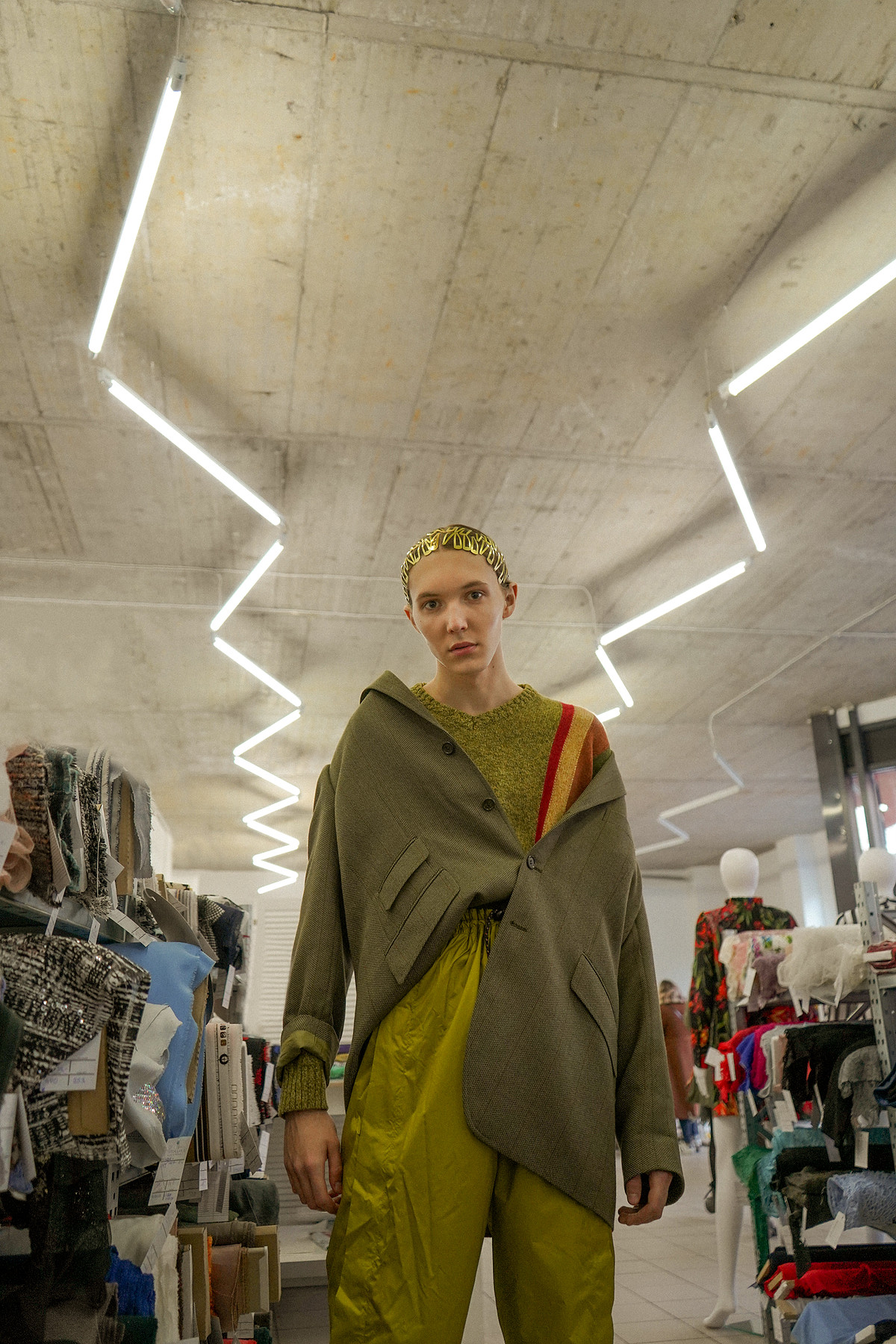 MODERN VINTAGE — Look 1
