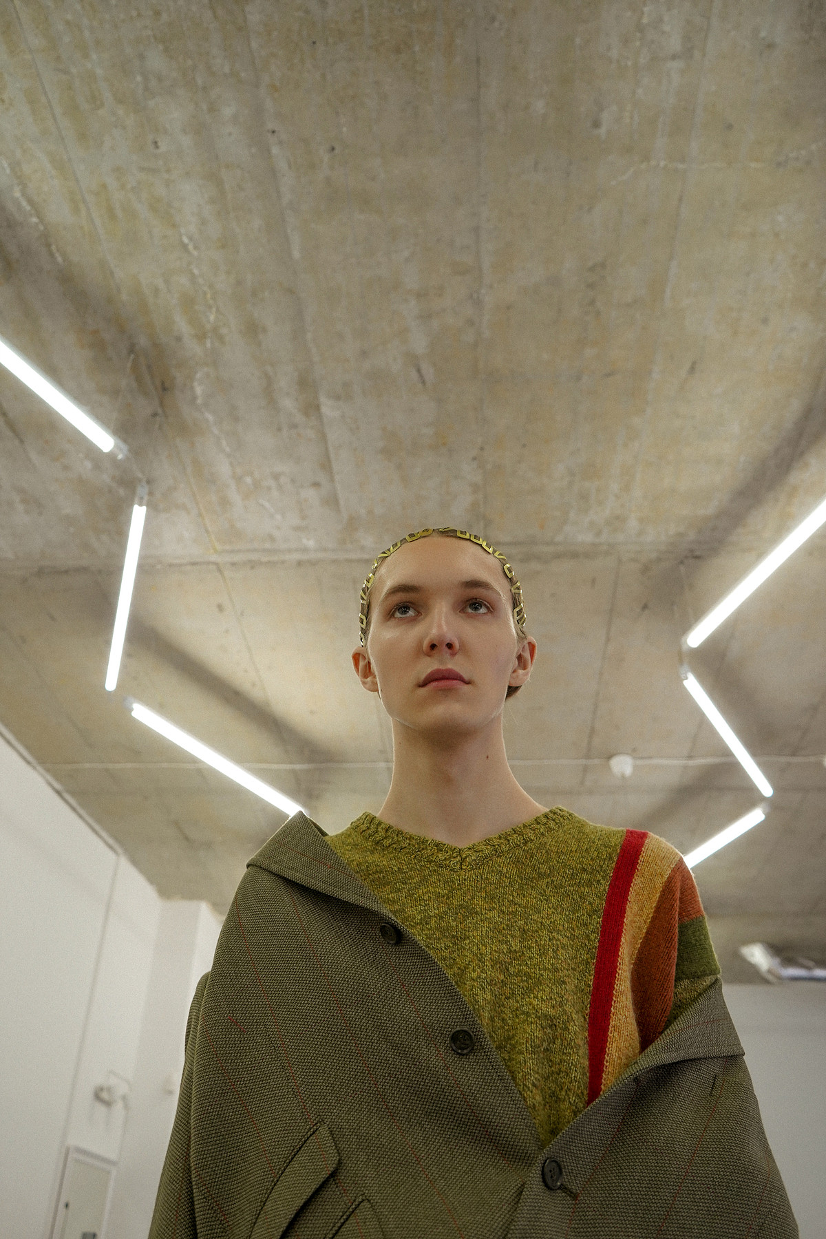 MODERN VINTAGE — Look 3