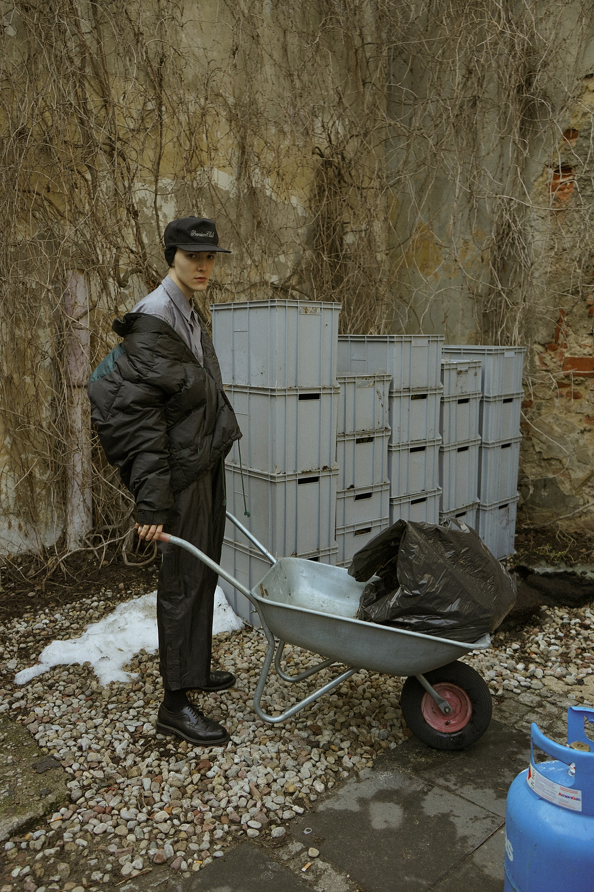 MODERN VINTAGE — Look 6