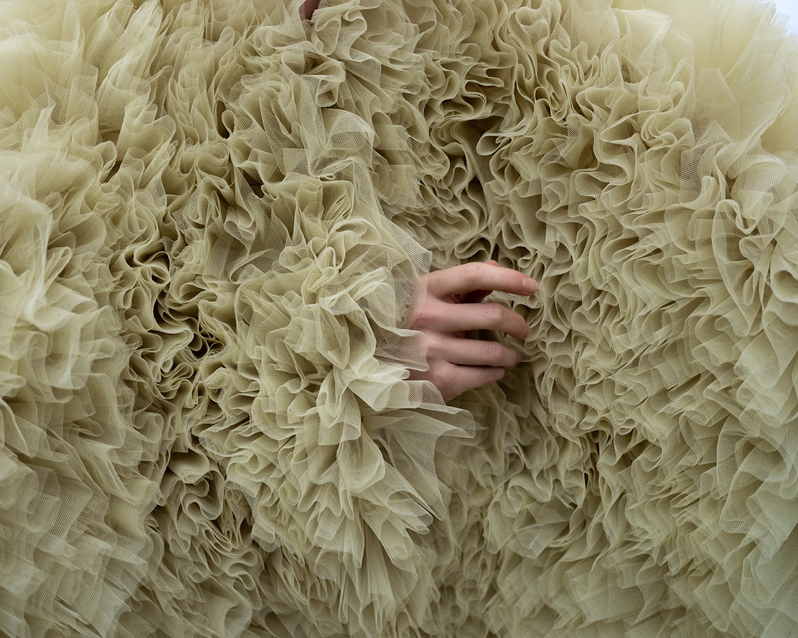 VERY FAR AWAY — Look 5