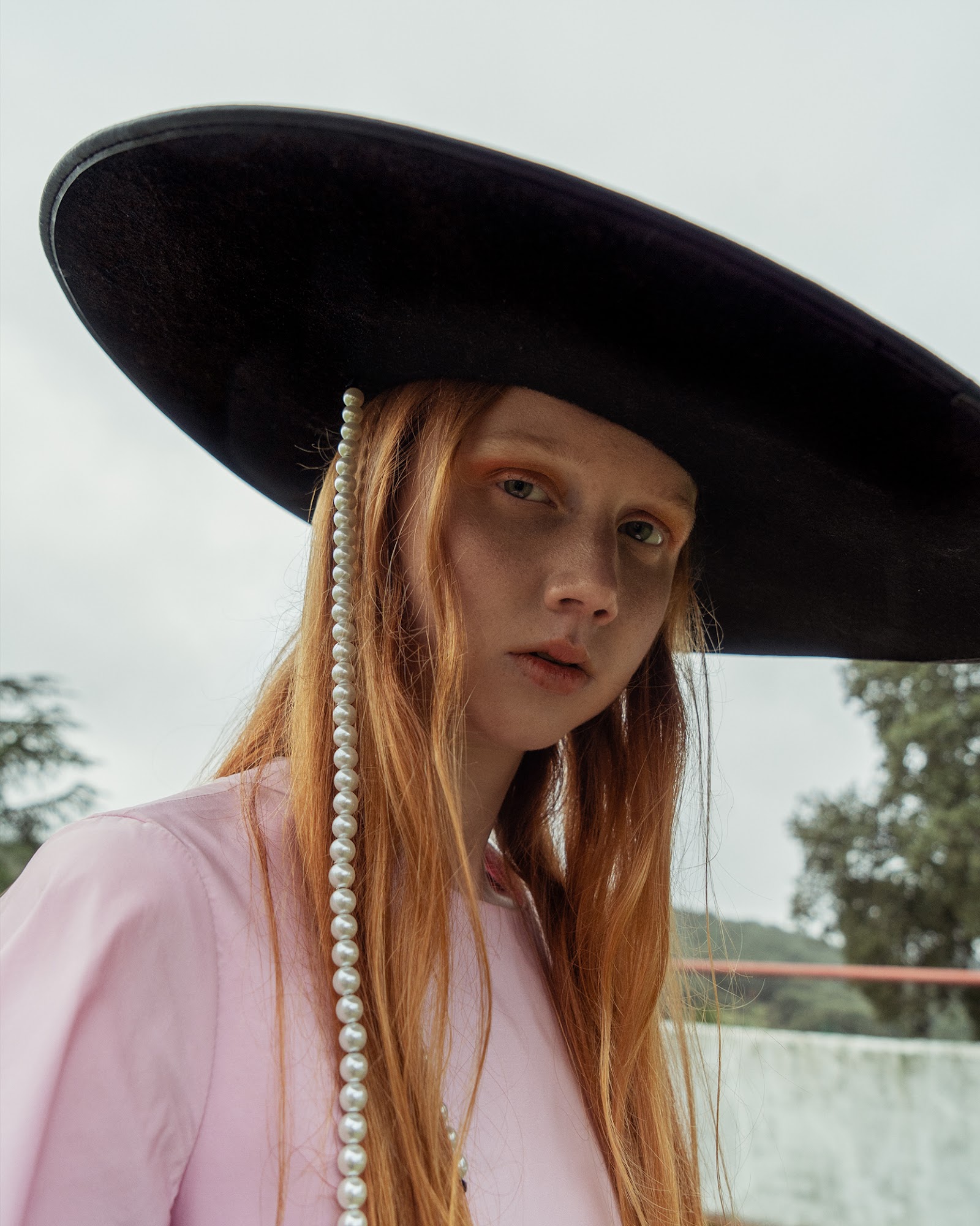 VERY FAR AWAY — Look 9
