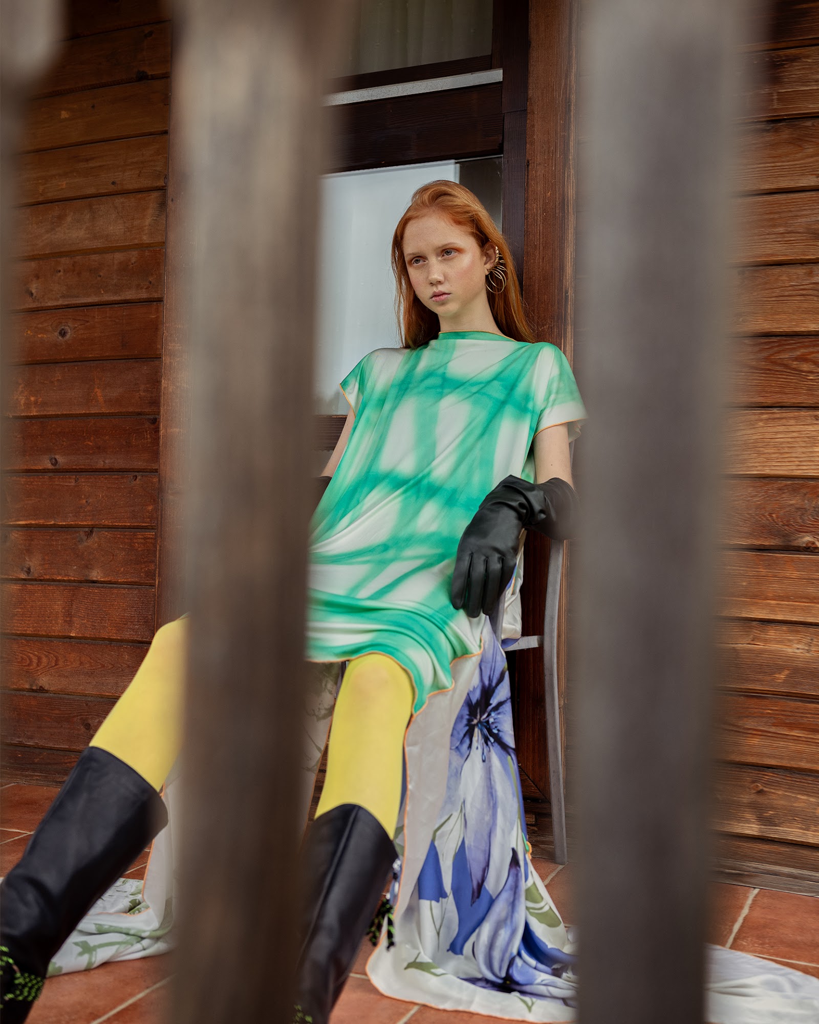 VERY FAR AWAY — Look 11