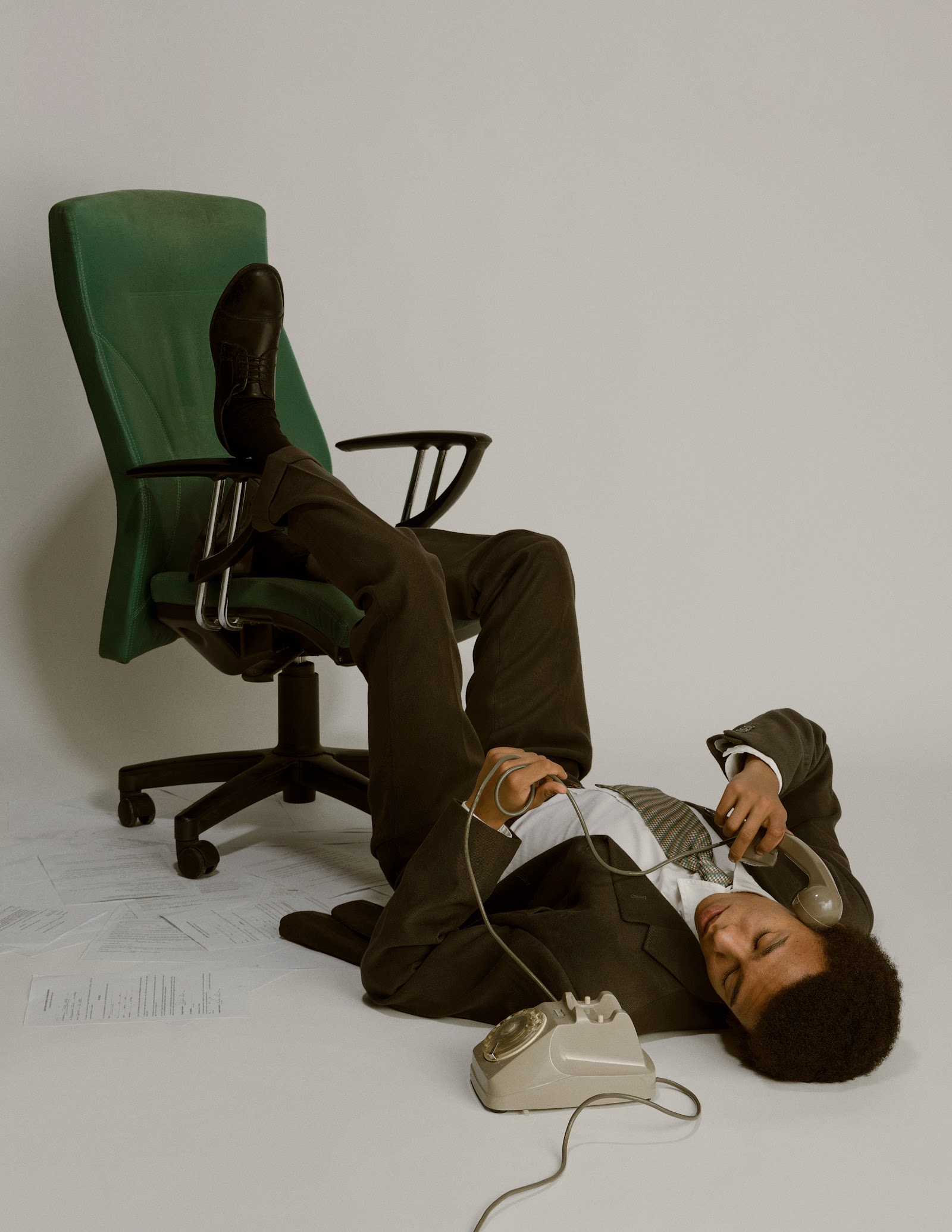 GOOD MORNING… HOW CAN I HELP YOU? — Look 8