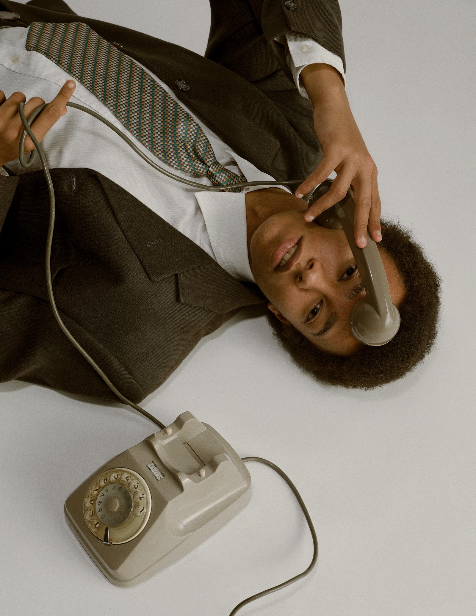 GOOD MORNING… HOW CAN I HELP YOU? — Look 9