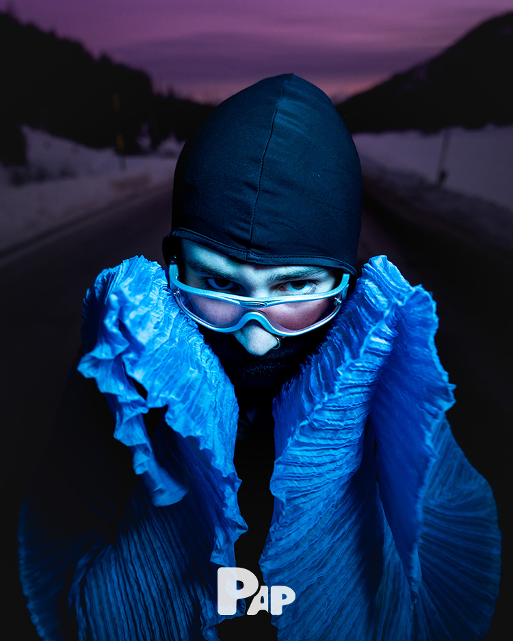 UNCONVENTIONAL FREEZE — Look 11