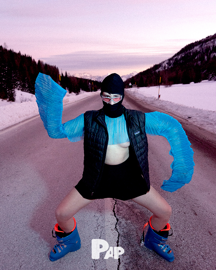 UNCONVENTIONAL FREEZE — Look 12
