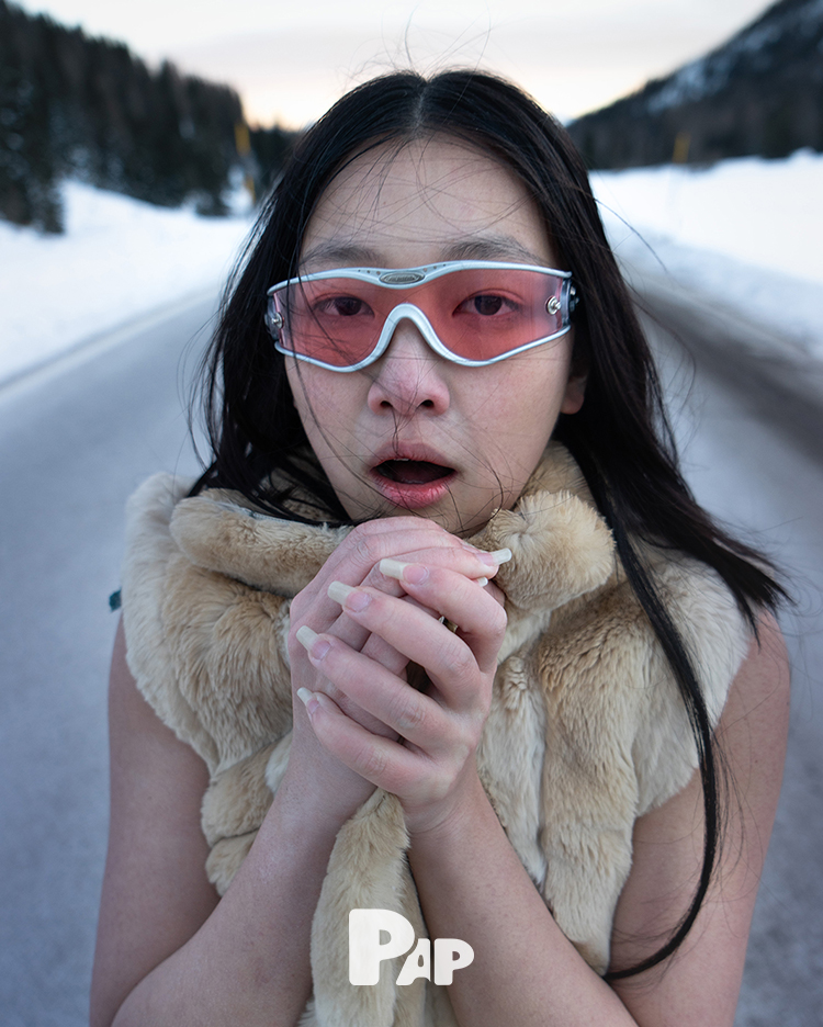 UNCONVENTIONAL FREEZE — Look 16