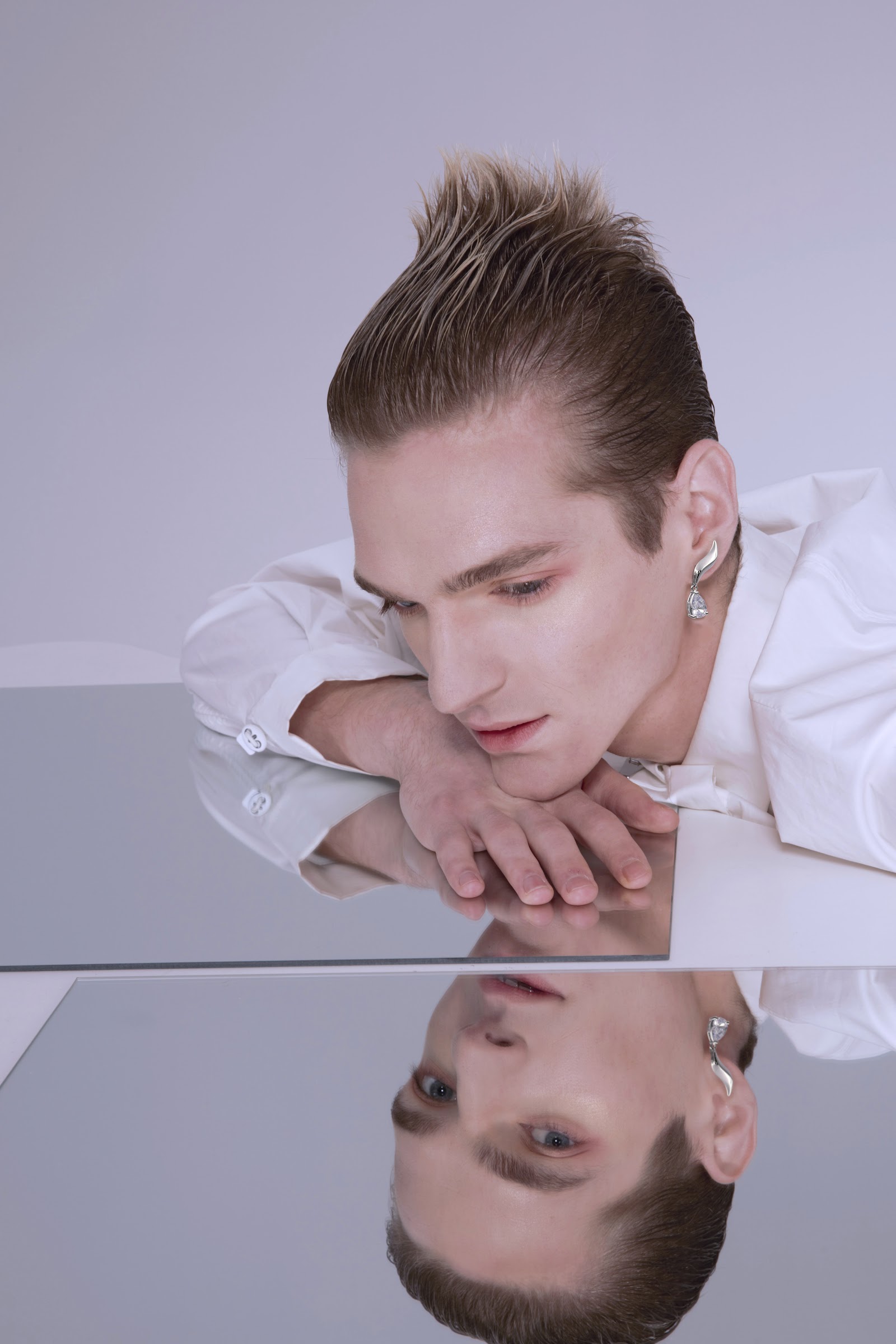MIRRORLAND — Look 9