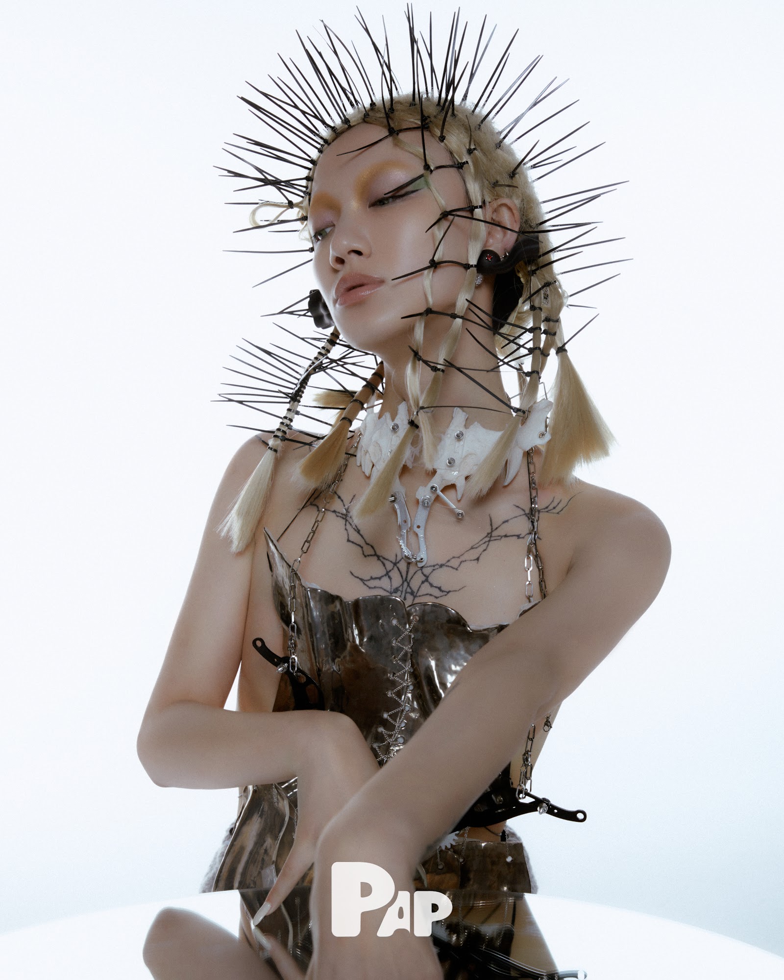 ORIGIN — Look 11