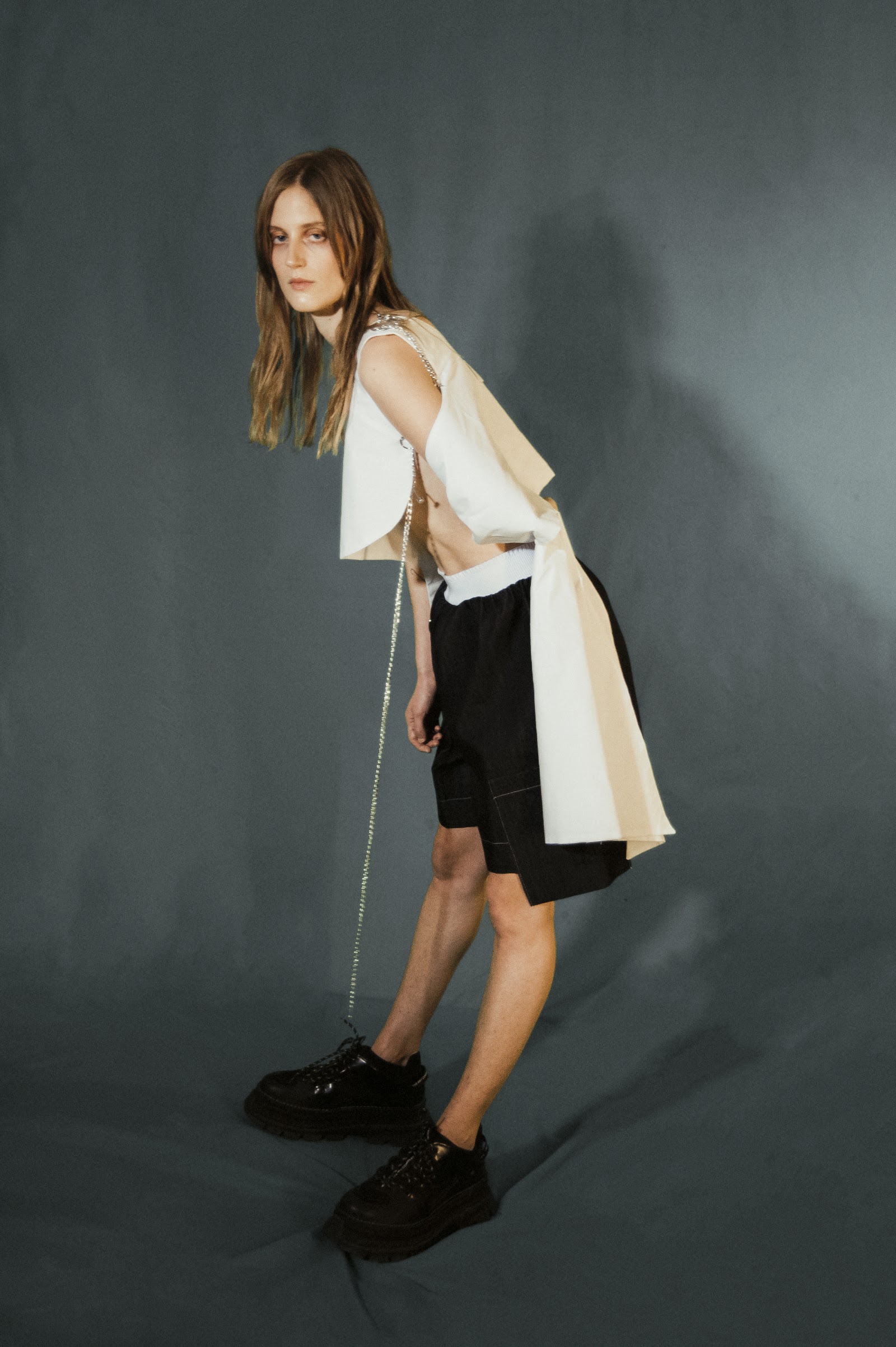COMMON GROUNDS — Look 2