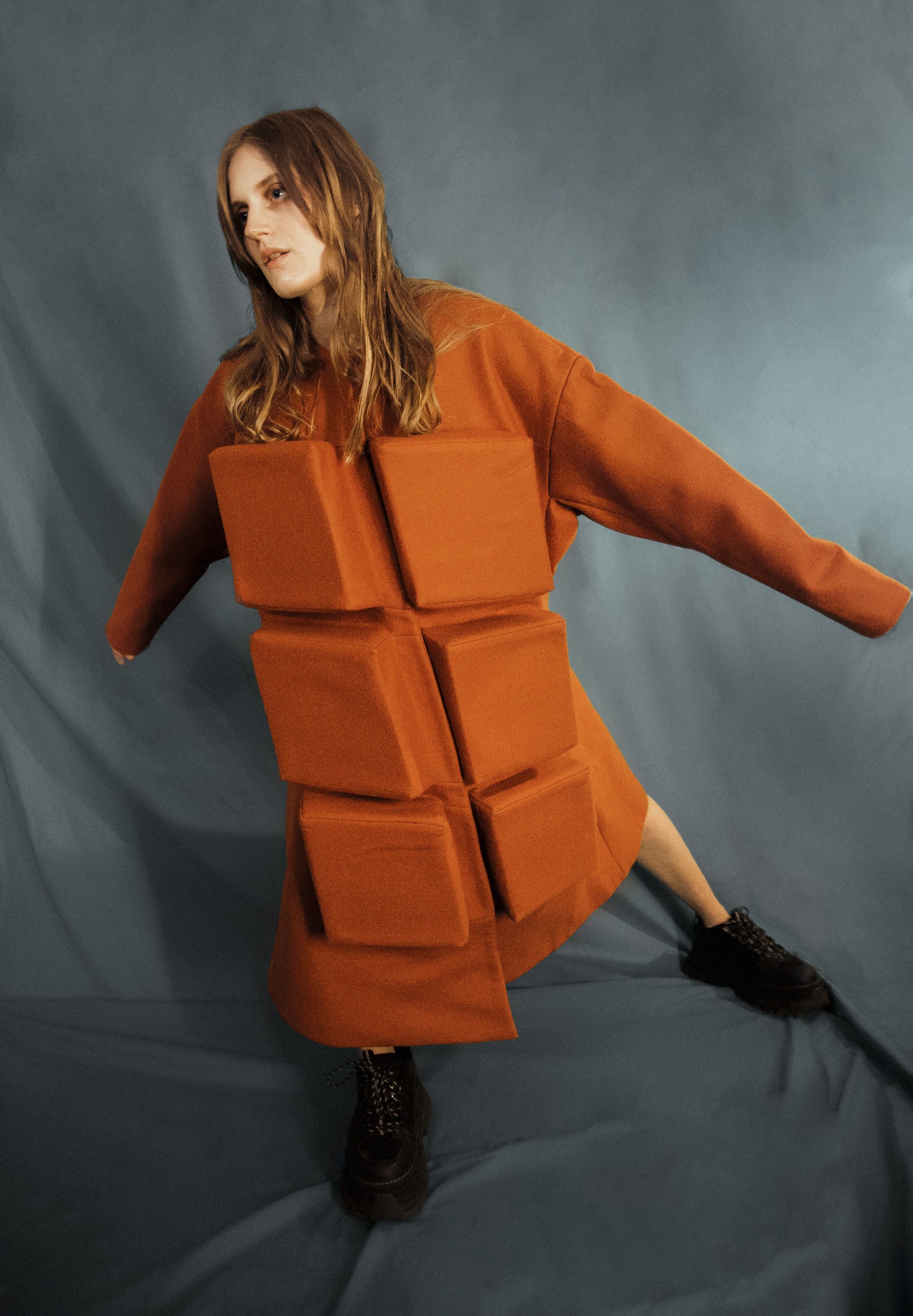 COMMON GROUNDS — Look 5