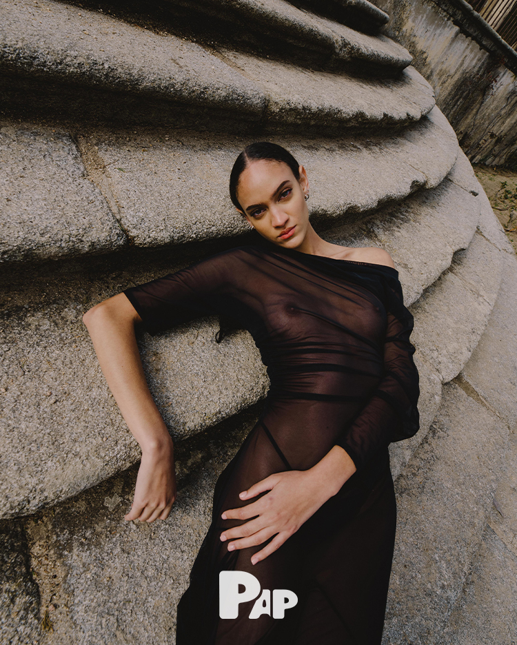 LOOKING GLASS — Look 7