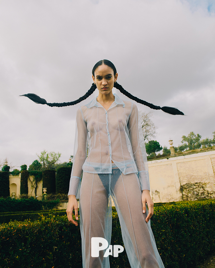 LOOKING GLASS — Look 9