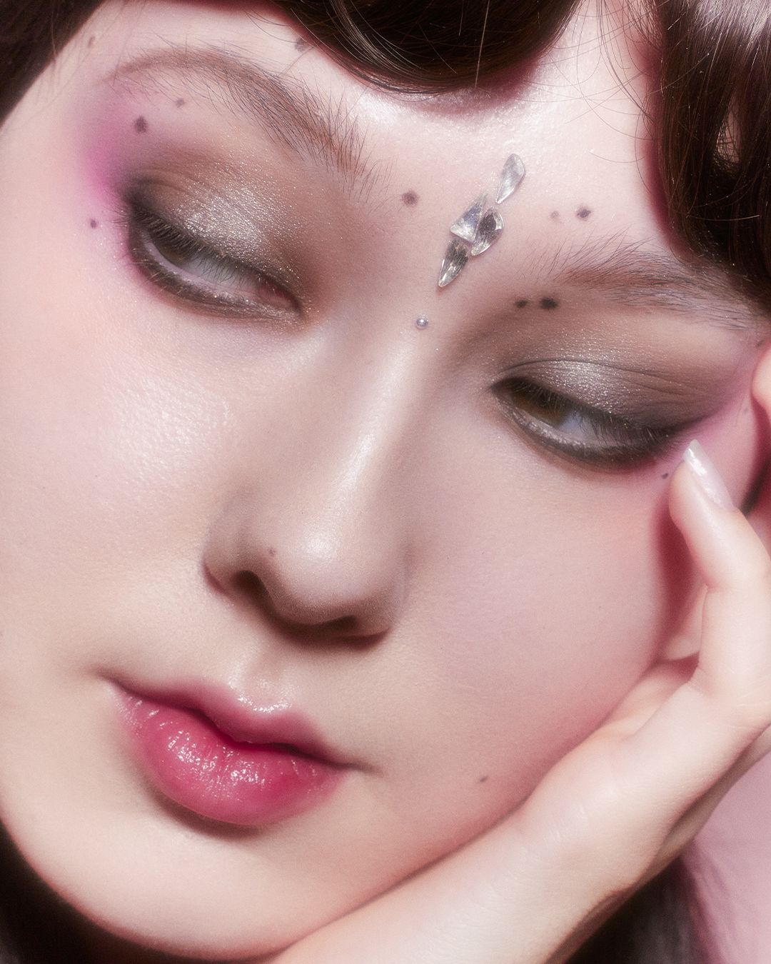 Per Saecula — Look 9