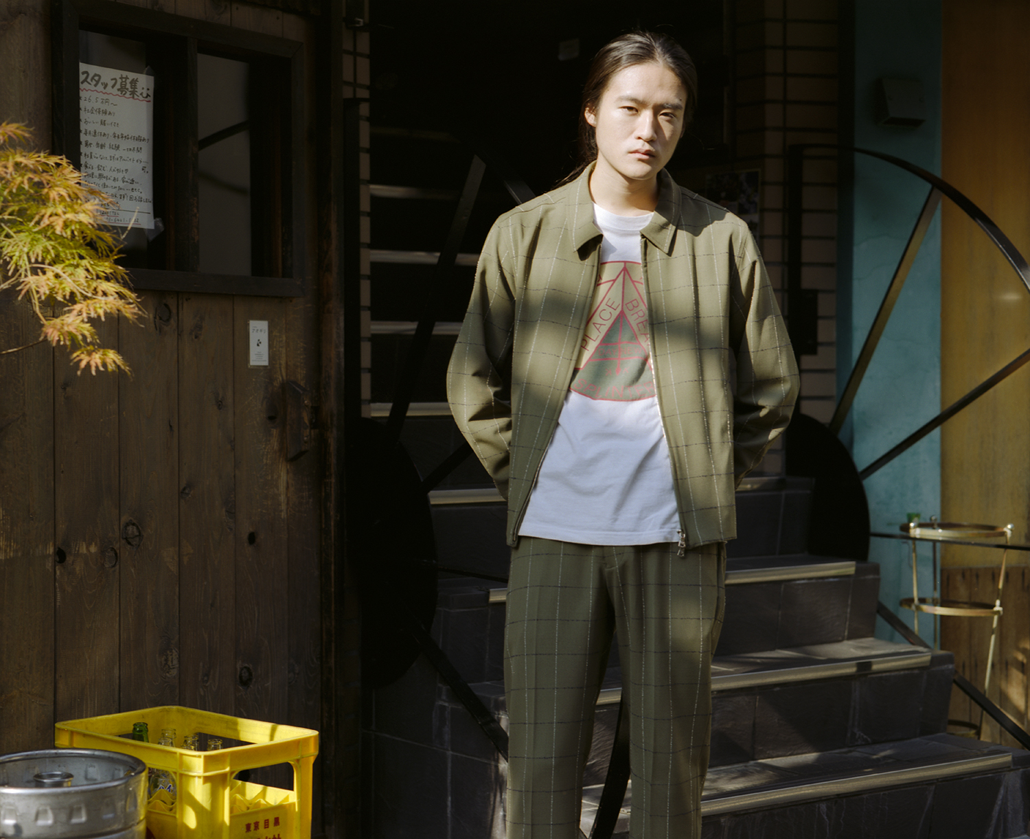 LAID BACK — Look 4