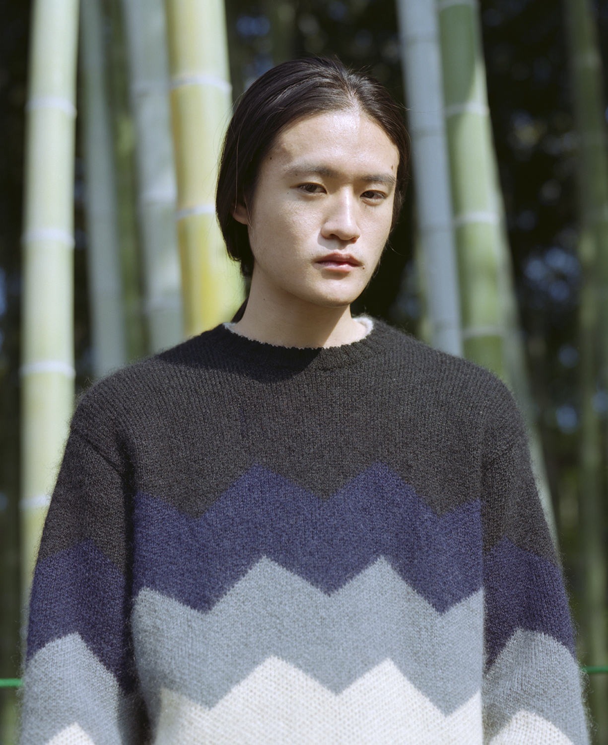 LAID BACK — Look 7